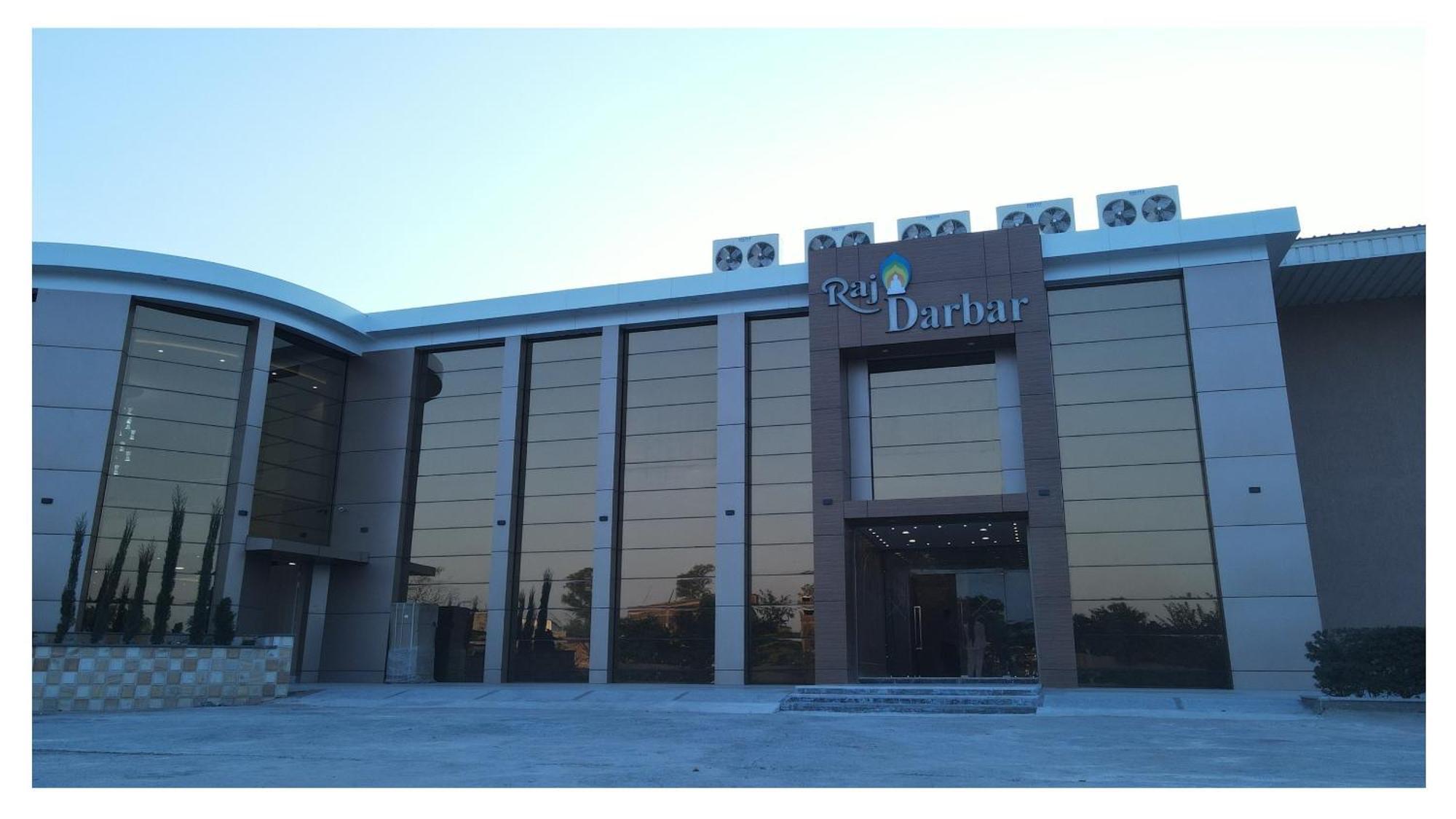 The Riverside Inn Vidisha Bagian luar foto