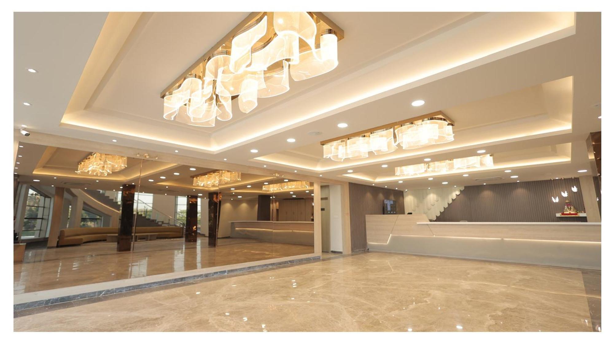 The Riverside Inn Vidisha Bagian luar foto