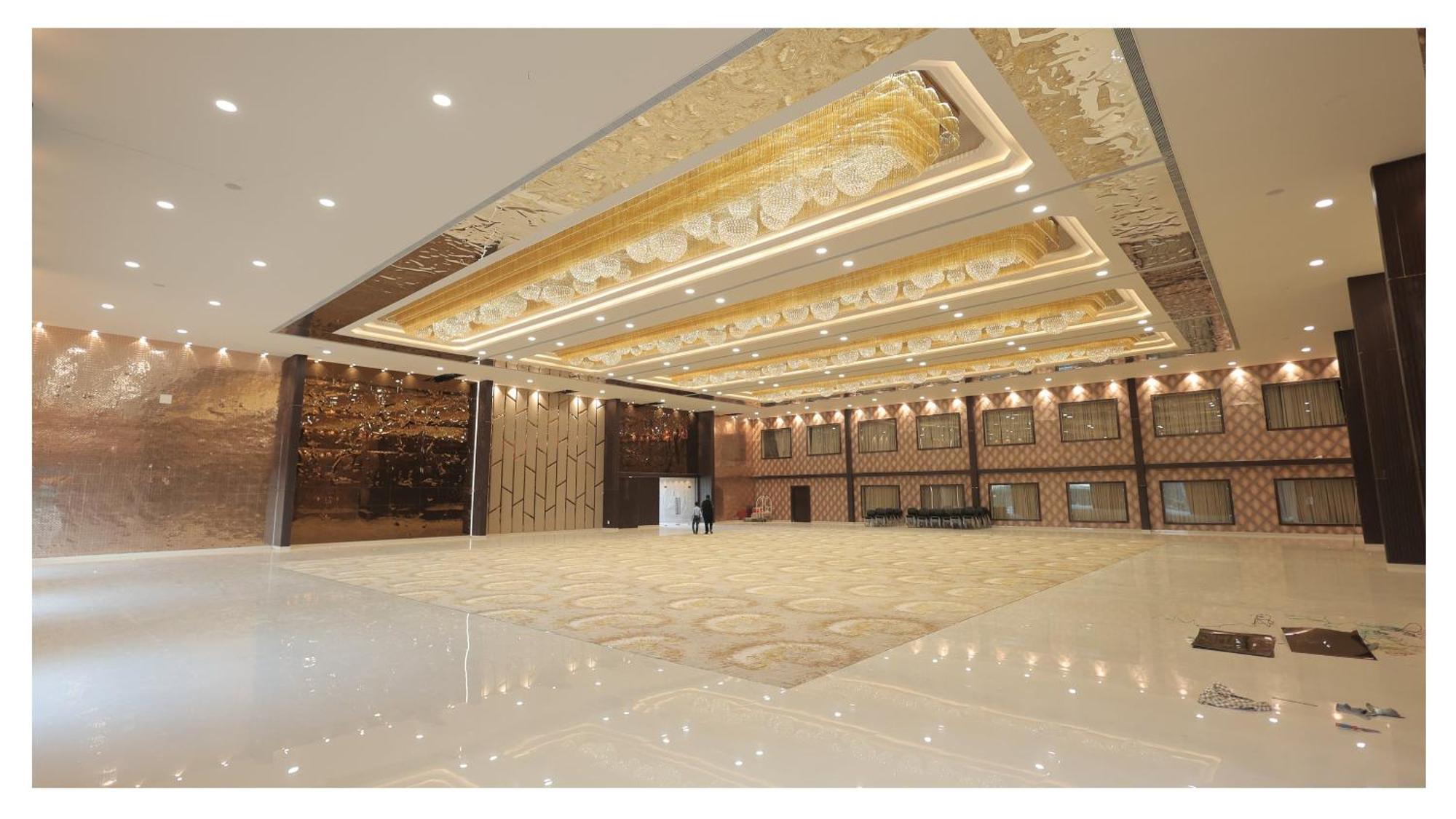 The Riverside Inn Vidisha Bagian luar foto