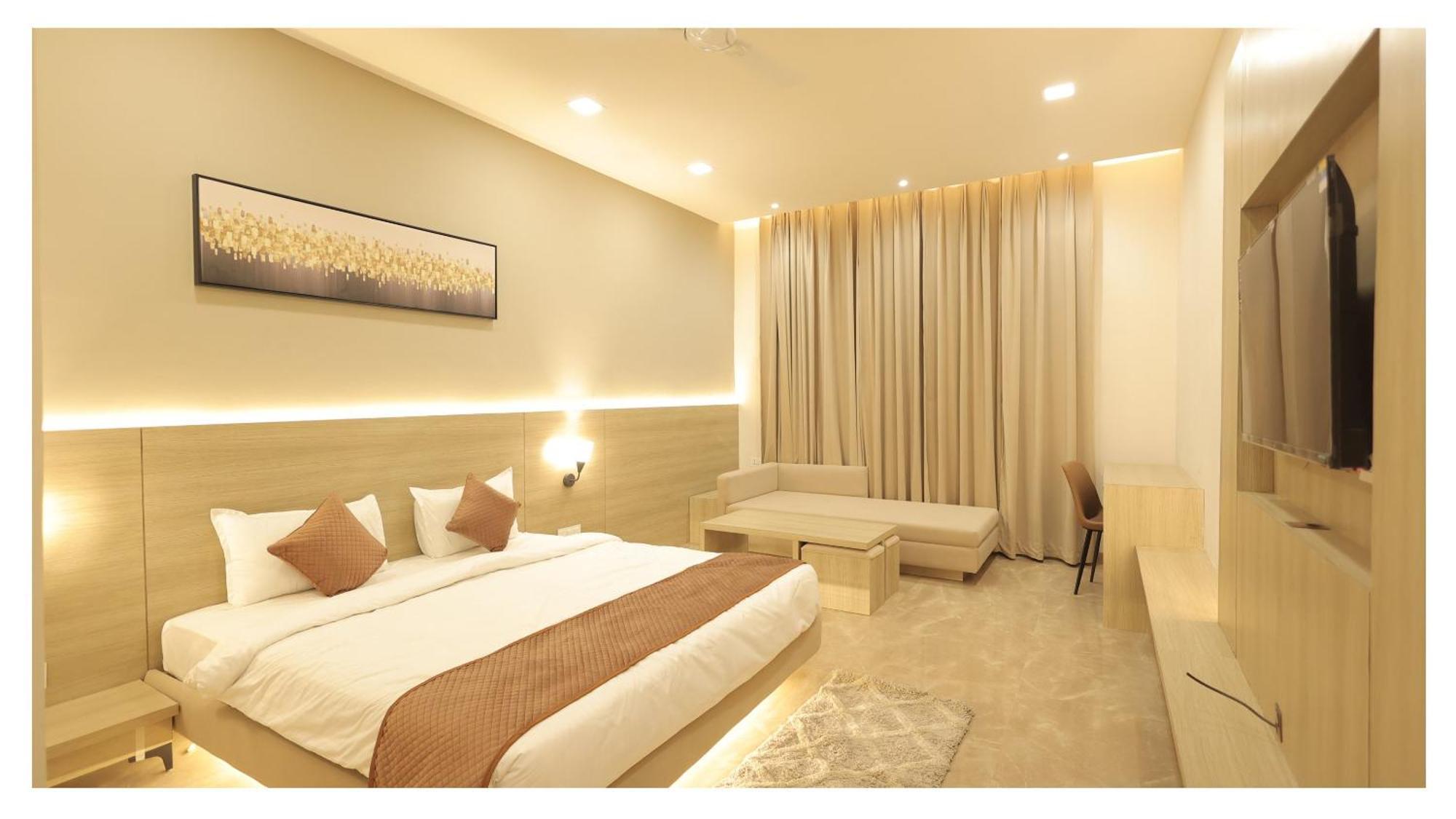 The Riverside Inn Vidisha Bagian luar foto